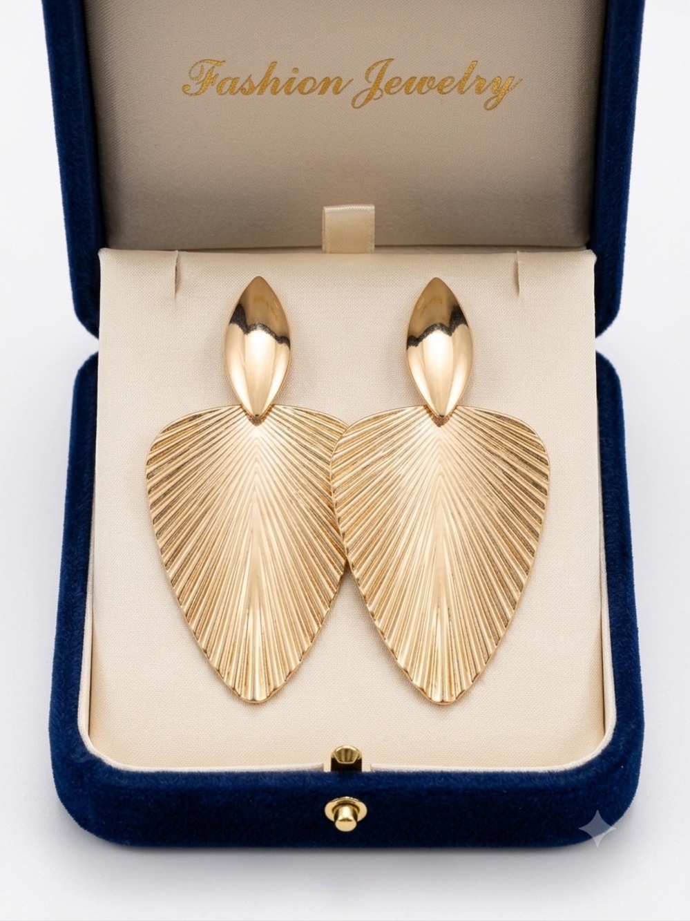 Fashion Jewelry Gold Textured Leaf Drop Earrings